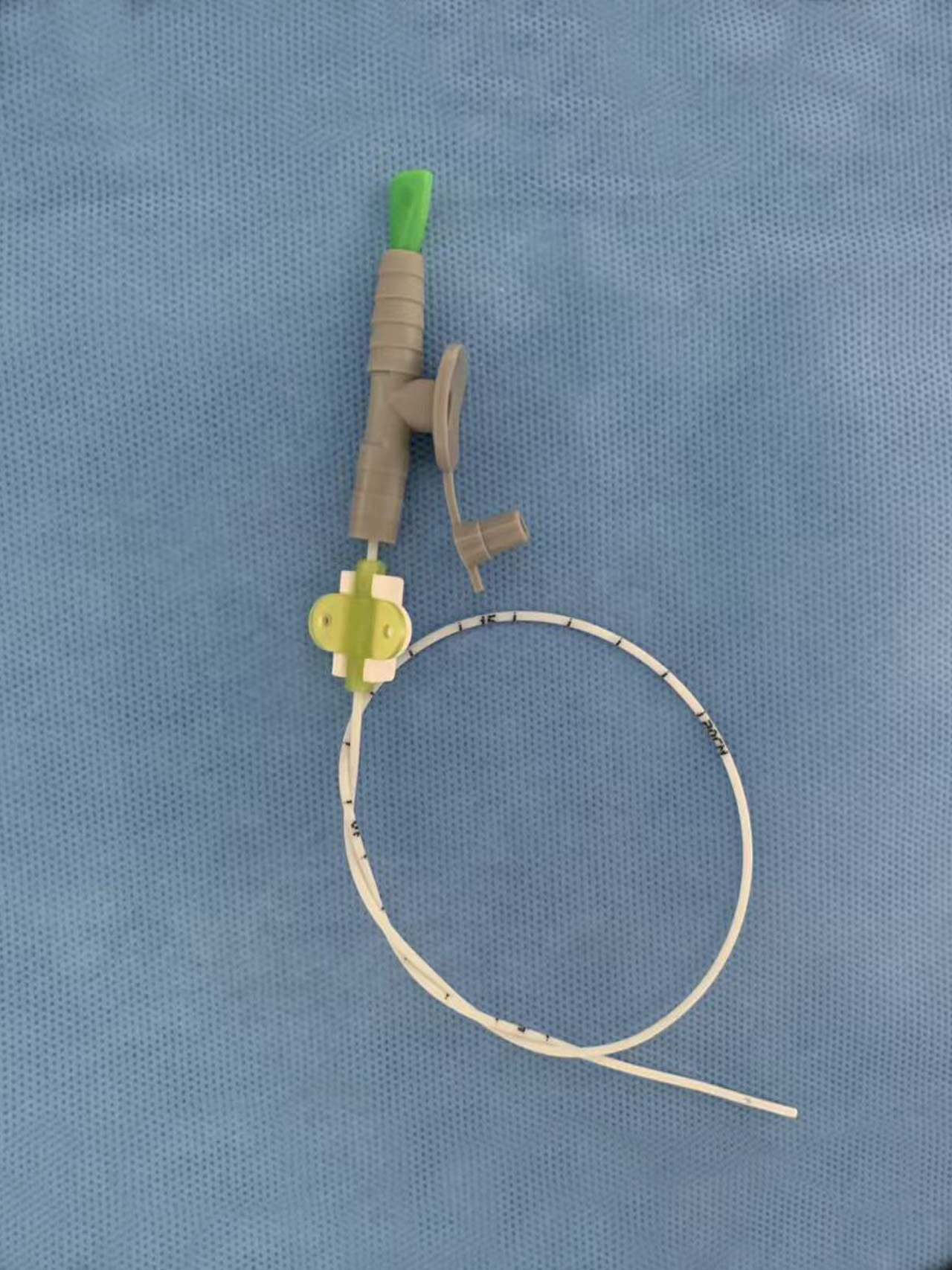 兽用吸痰管5Fr 1.6×400 显影带刻度